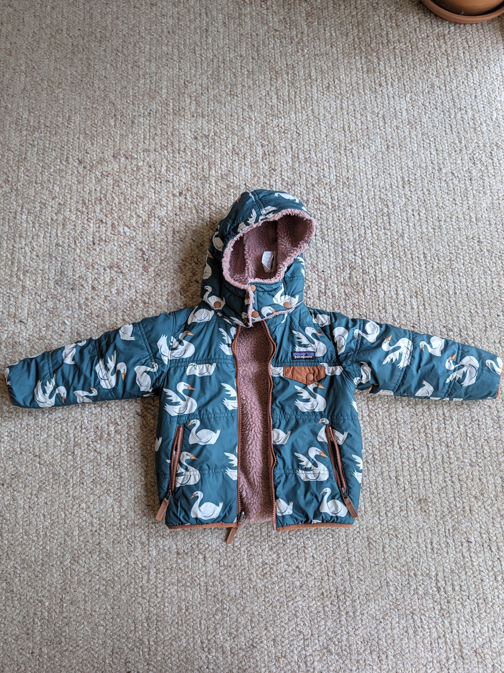 HTF Patagonia Tribbles Teal Swan Print